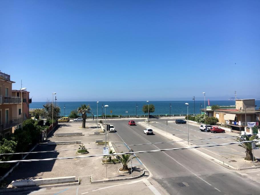Girasole A Due Passi Dal Mare Apartment Minturno Exterior foto